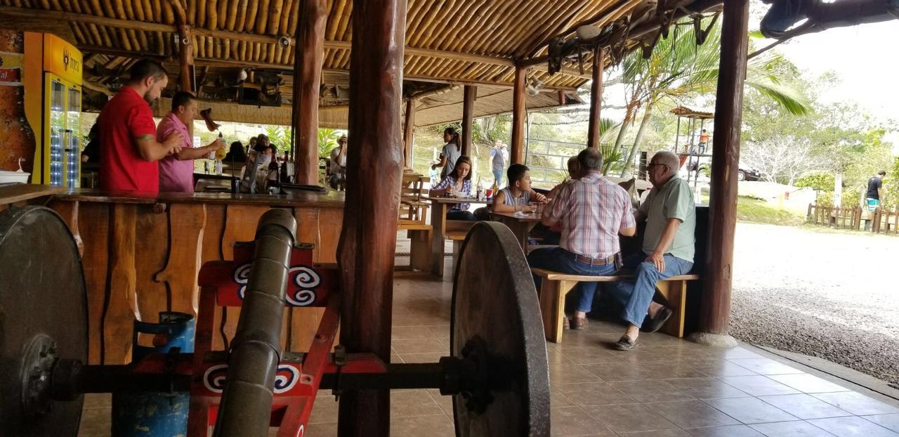 Vueltas Hotel Hacienda El Rodeo מראה חיצוני תמונה